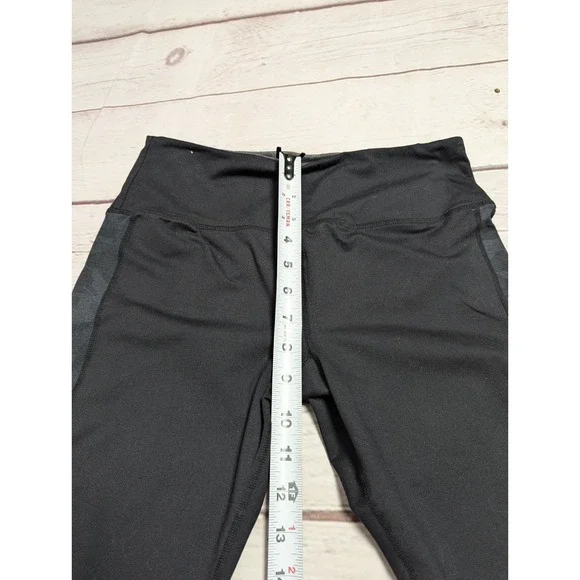 Vuori Leggings Womens Med Black With Camo Side Stripe Athletic Pants EUC 925 - Picture 5 of 7